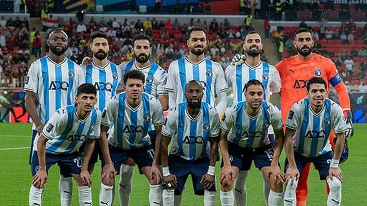 صدام الوصافة.. موعد انطلاق مباراة بيراميدز وسيراميكا في الدوري والقنوات الناقلة للقمة